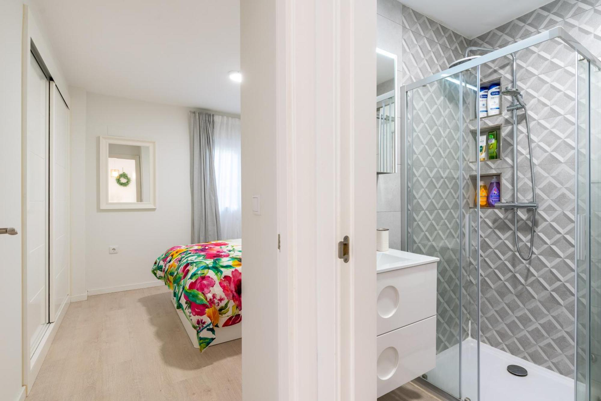 Whitey House In Triana Apartment Севиля Екстериор снимка